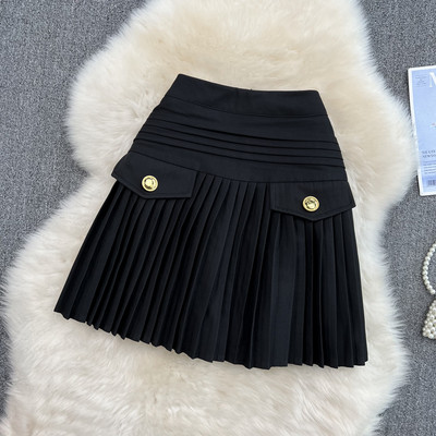 Uus mudel nööpidega seelik