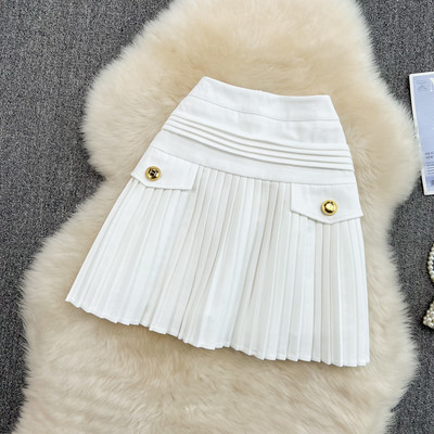 Uus mudel nööpidega seelik