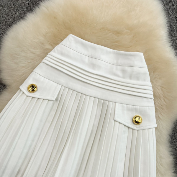 Uus mudel nööpidega seelik