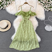 Rochie de dama cu bretele subtiri si bucle