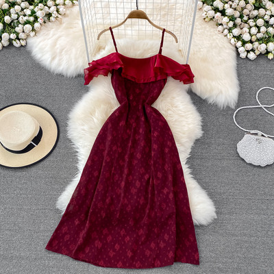 Rochie de dama cu bretele subtiri si bucle