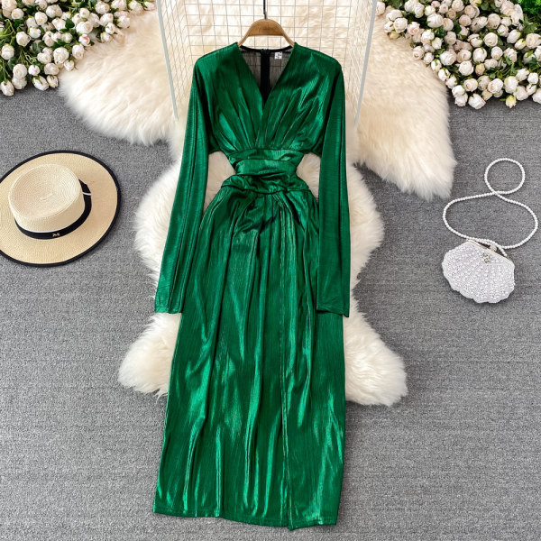 Uue mudeli mitmes värvitoonis spits-kaelusega naiste kleit