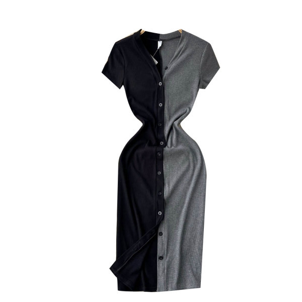 Lihtne sirge nööpidega kleit