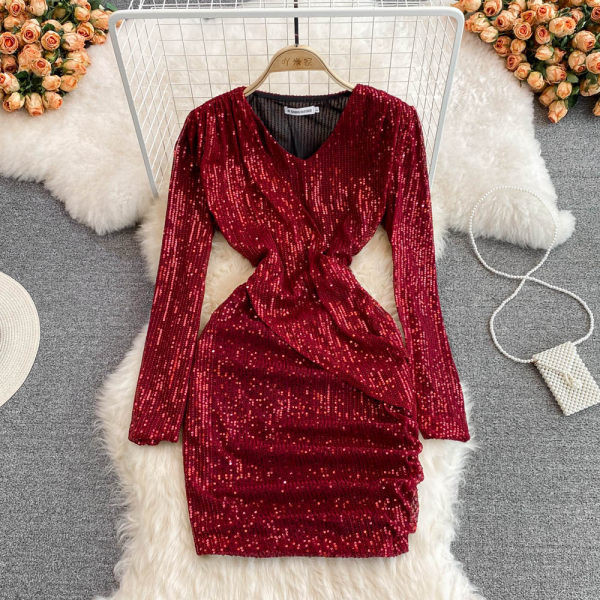 Elegantne naiste lühike liibuv kleit litritega