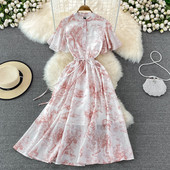 Naiste pikk kleit voodri ja vöökoha lipsudega