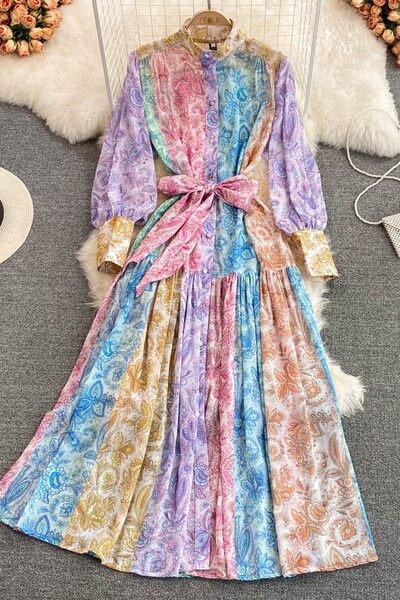 Lai voogavate värvidega kevadkleit