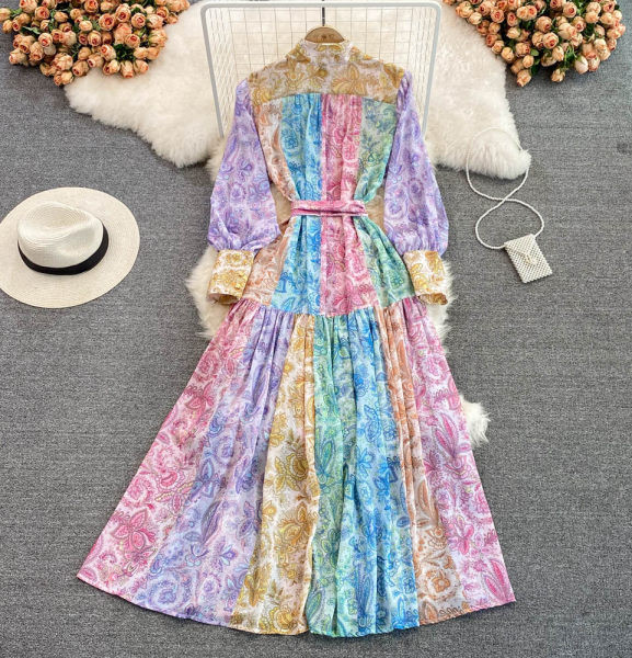 Lai voogavate värvidega kevadkleit