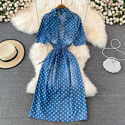 Tõmblukuga vabaaja kleit