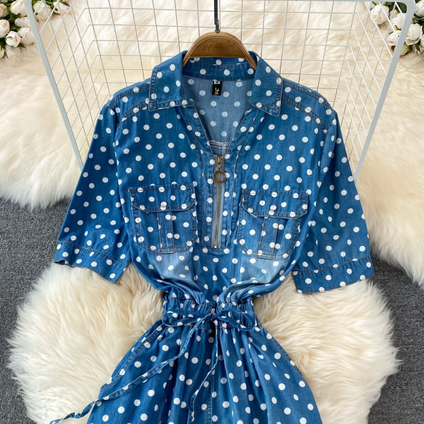 Tõmblukuga vabaaja kleit