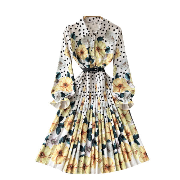 Uue mudeli kevadine lillemustriga naiste kleit