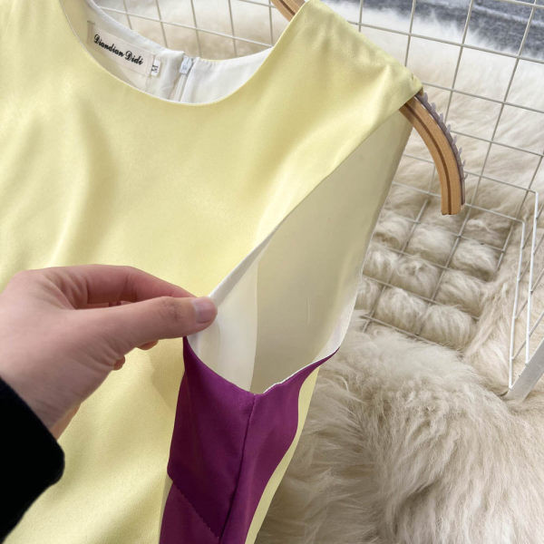 Aplikatsiooniga naiste suvekleit uus mudel