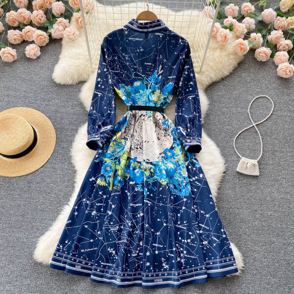 Naiste vabaaja kleit vöö ja pikkade varrukatega