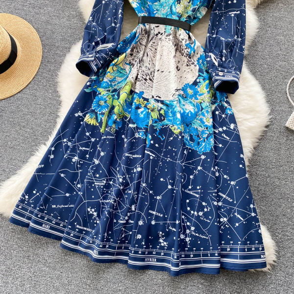 Naiste vabaaja kleit vöö ja pikkade varrukatega