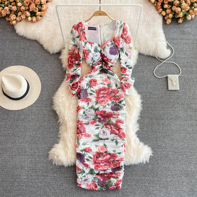 Kogutud värviline ümara kaelusega naiste kleit