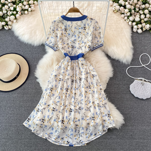 Lai lillemustriga suvekleit