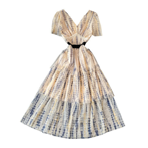 Rochie lungă de damă, decupată, cu mâneci scurte