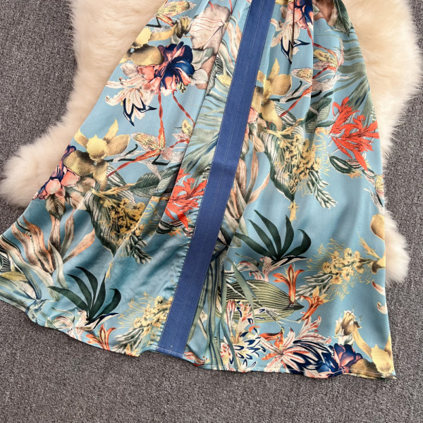 Naiste värviline lühikeste varrukatega kleit