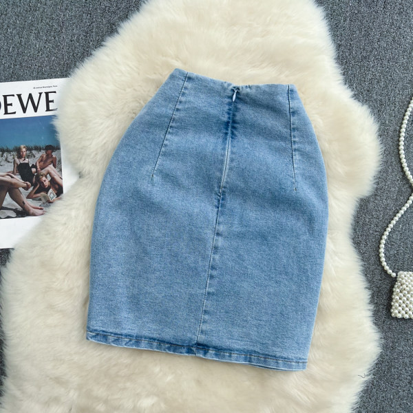 Naiste kõrge vöökoha ja lipsudega teksaseelik