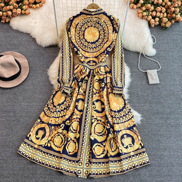 Rochie lunga moderna cu guler clasic