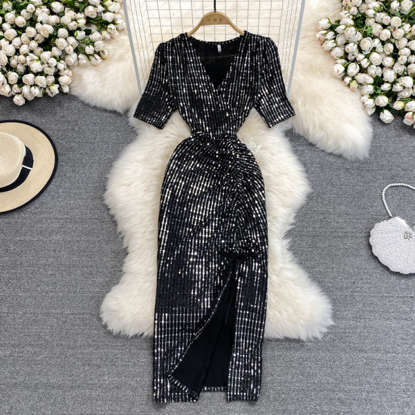 Moodne naiste kleit litrite ja lühikeste varrukatega