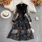 Rochie lunga de dama cu tul si cravate