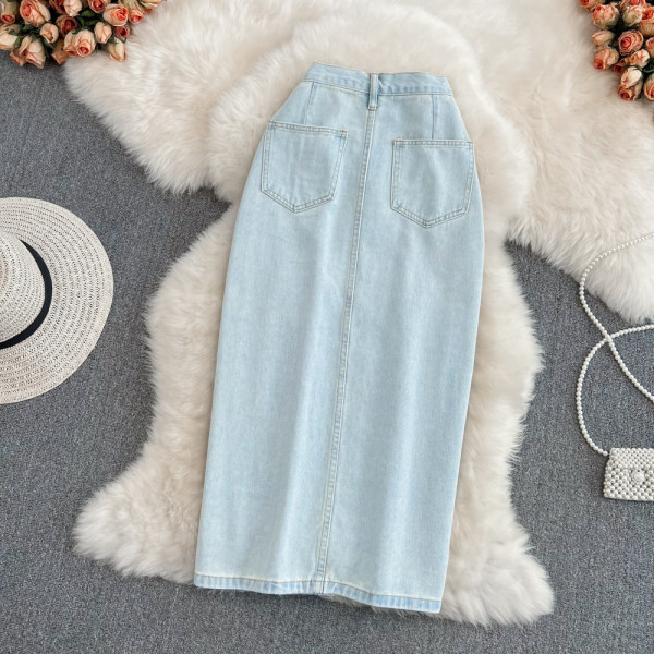 Naiste lõhikuga teksaseelik