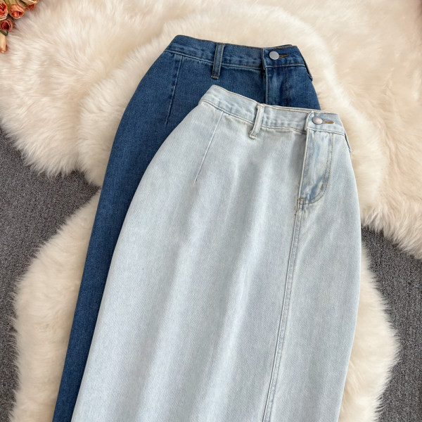 Naiste lõhikuga teksaseelik