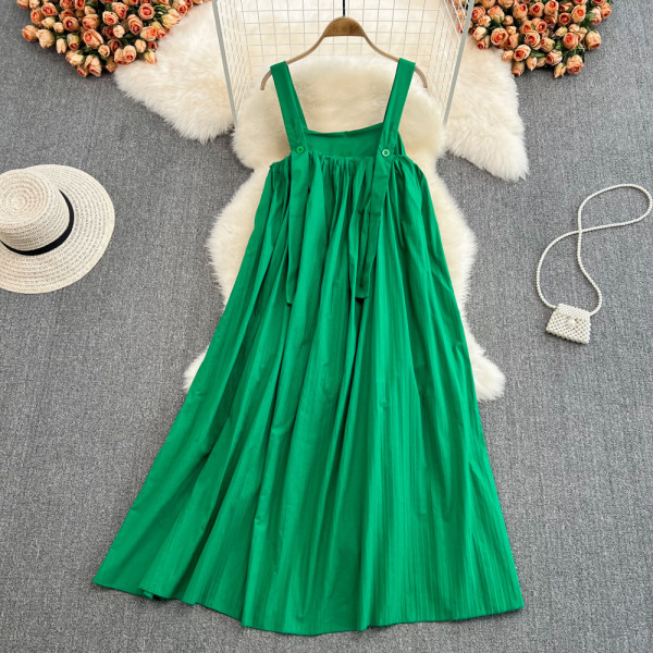 Kaasaegne naiste kleit rihmadega rohelist värvi