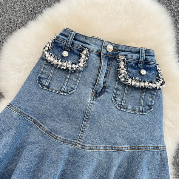 Lühike kõrge vöökohaga naiste teksaseelik – sinine värv