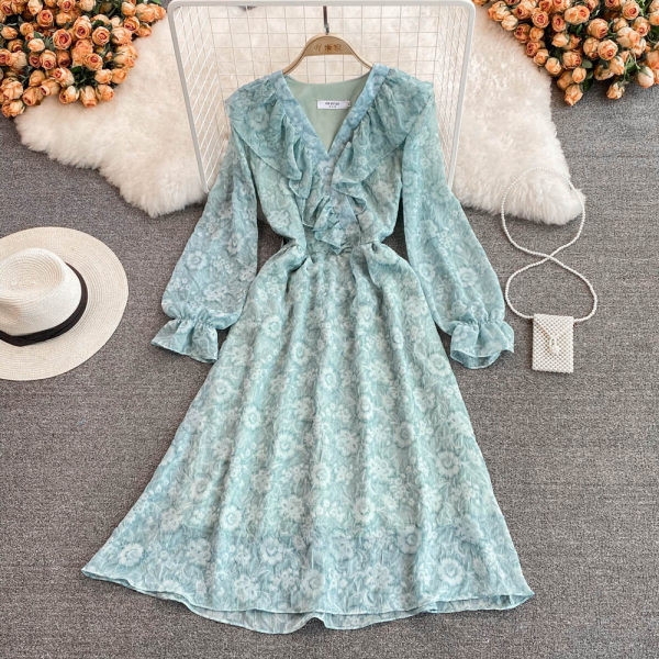 Rochie de dama din dantela cu bucle