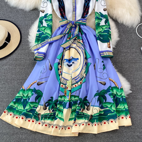 Värvilise mustriga kevadkleit - lõikega mudel