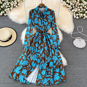 Naiste vabaaja kleit vöökohal