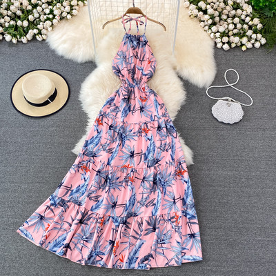 Kolmes värvitoonis rihmadega naiste kleit