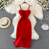 Naiste elegantne kleit reguleeritavate lipsudega