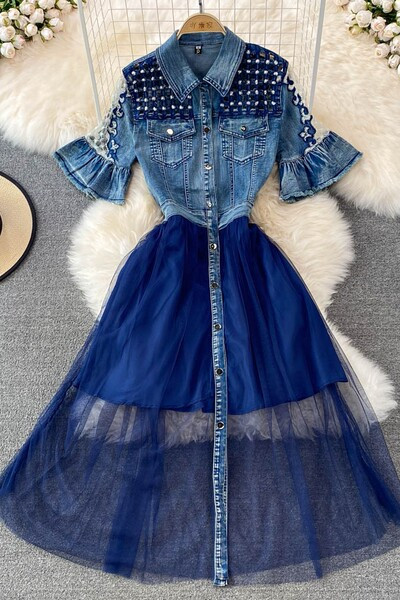 Naiste retrokleit taskute ja pitsiga