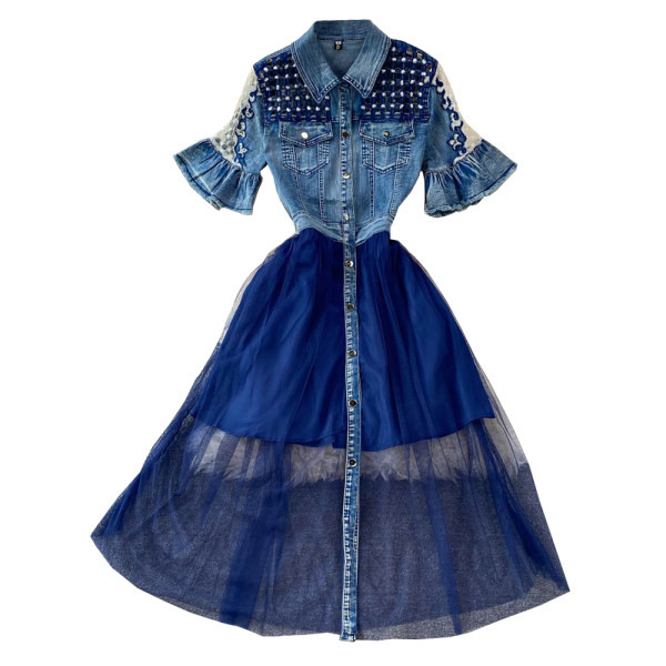 Naiste retrokleit taskute ja pitsiga