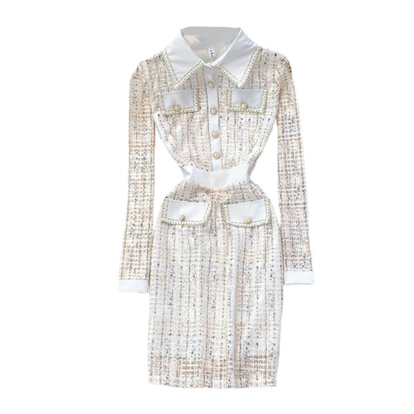 Liibuv naiste kleit elastse vöökohaga