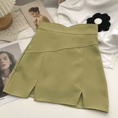 Uue mudeli kõrge vöökoha ja lõhikutega seelik