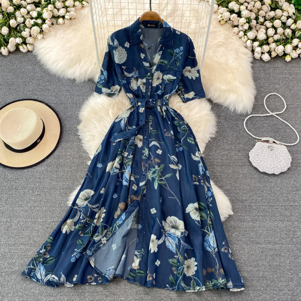 Γυναικείο φόρεμα με κοντό μανίκι και φλοράλ μοτίβο