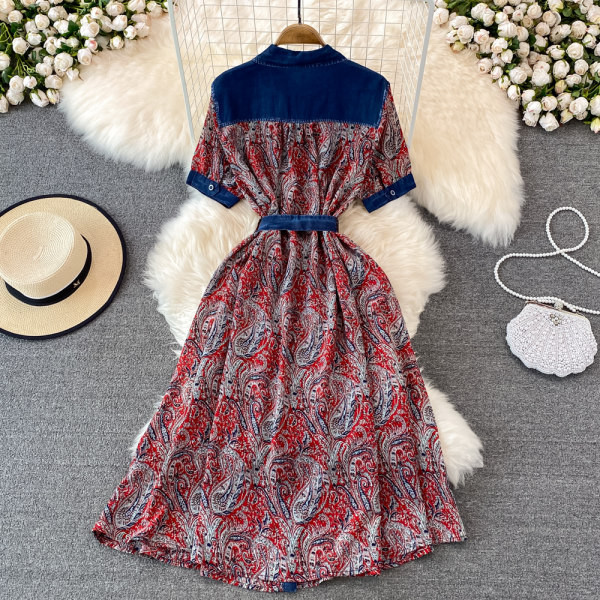 Kahes värvitoonis naiste vabaaja kleit vööga