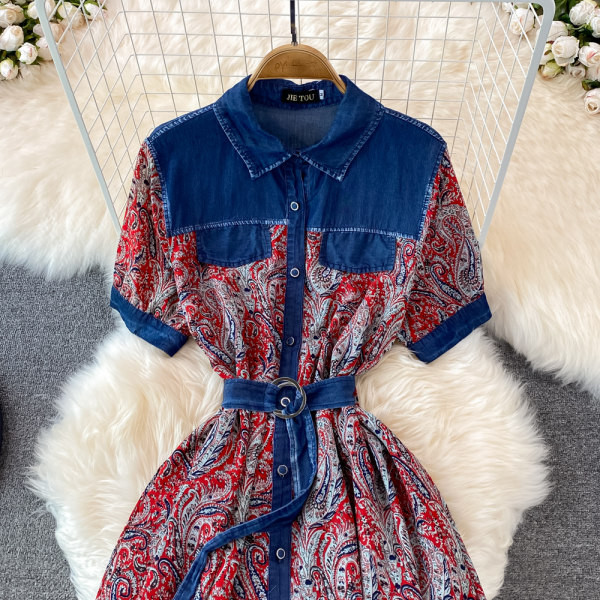 Kahes värvitoonis naiste vabaaja kleit vööga