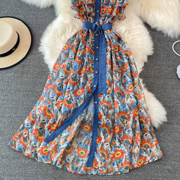 Suvine teksatükkidega kleit