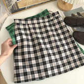 Lühike kõrge vöökohaga naiste ruuduline seelik