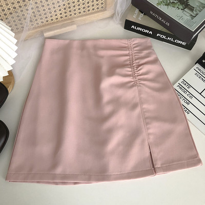 Naiste seelik kõrge vöökoha ja volditud osaga