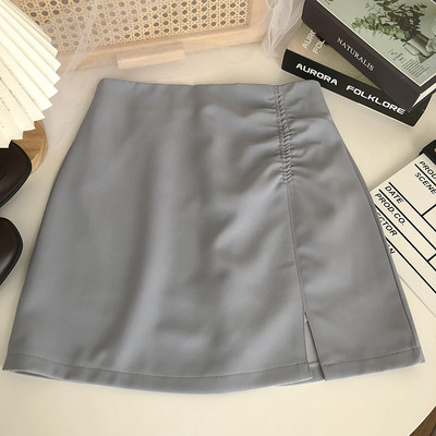 Naiste seelik kõrge vöökoha ja volditud osaga