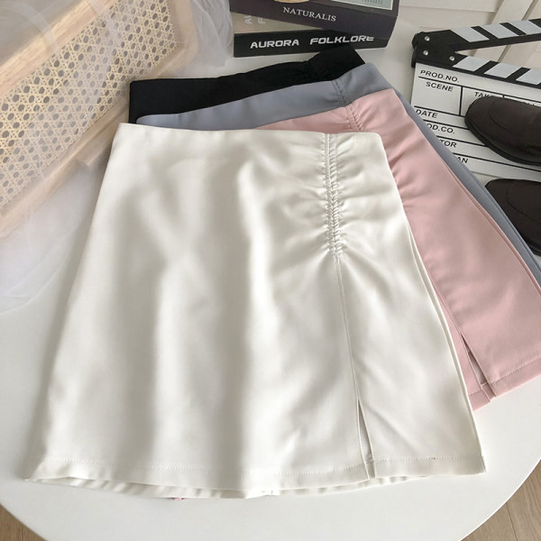 Naiste seelik kõrge vöökoha ja volditud osaga