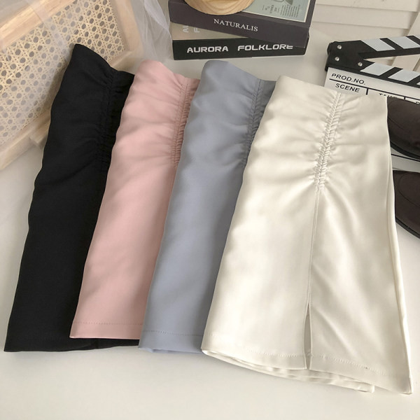 Naiste seelik kõrge vöökoha ja volditud osaga