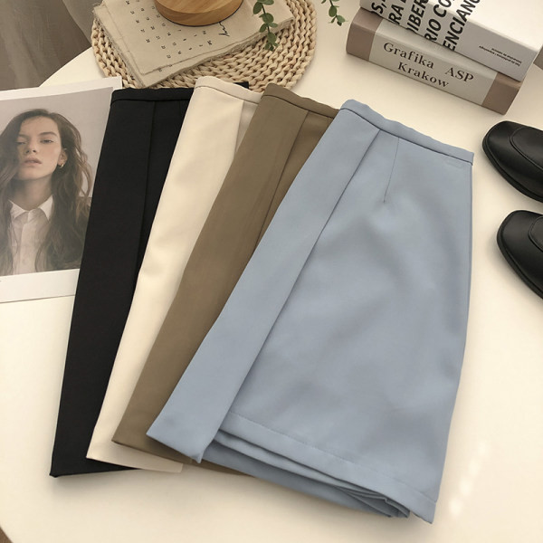 Naiste seeliku sirge kõrge vöökohaga mudel