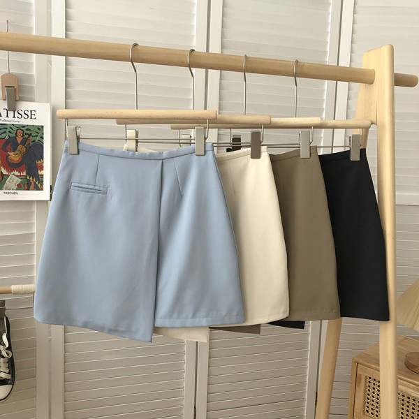 Naiste seeliku sirge kõrge vöökohaga mudel