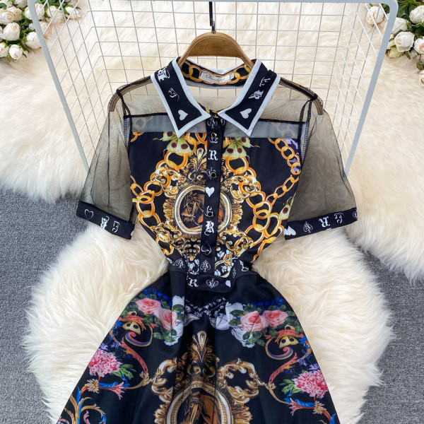 Rochie moderna de dama cu model cu model si piese din tul